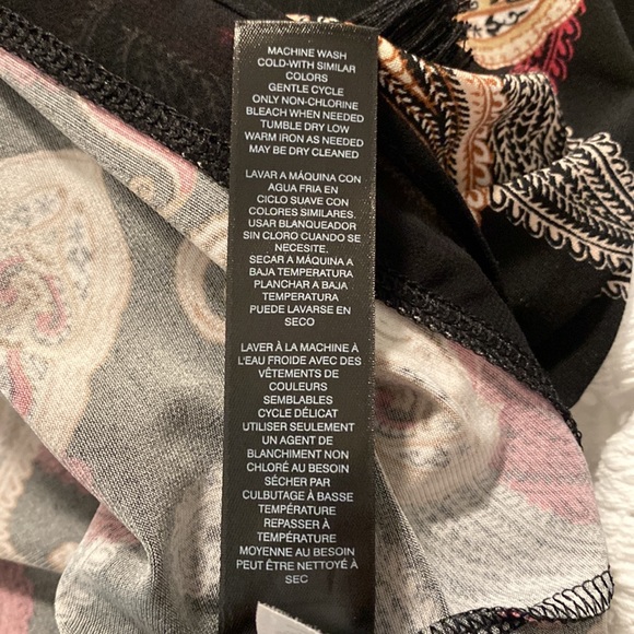 WHBM Long Sleeve Paisley Printed Blouse - Picture 12 of 12